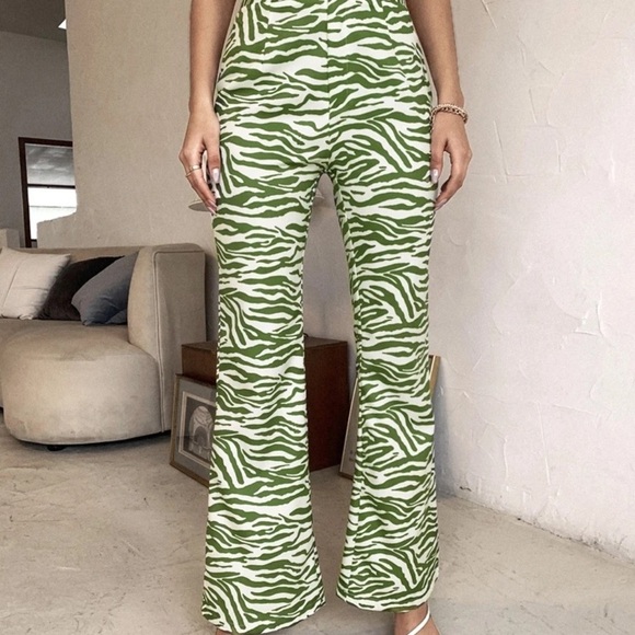 Pants - Zebra print high waisted flare pants in green | Small | NWOT